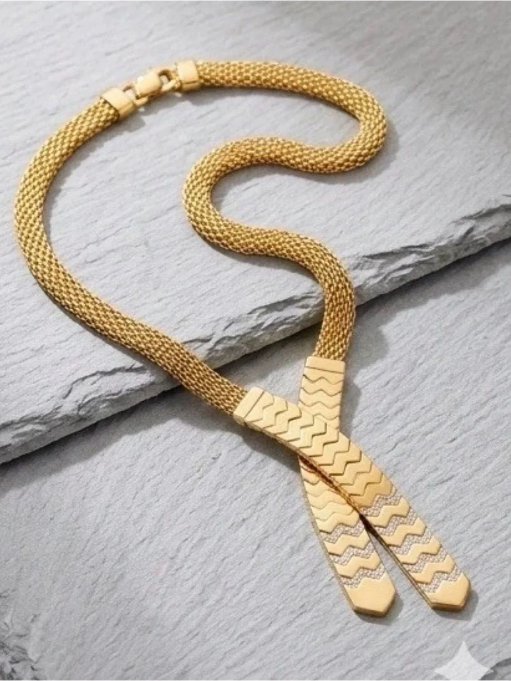 18k Gold Plated Women’s Mesh Necklace with Chevron Detail